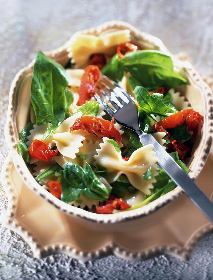 Farfelle Pasta, Spinach And Spicy Oil Salad Photograph by Muriot