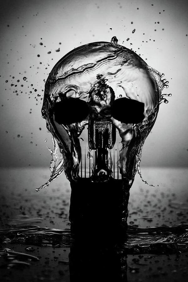 Skull Photograph - Feel The Light, Skullpt ure Life by Isma Yunta