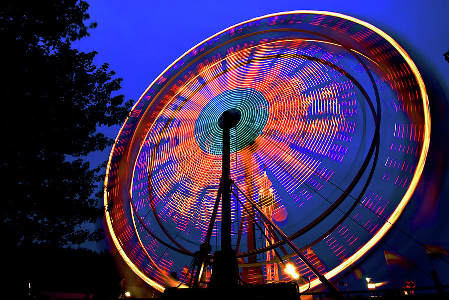 Ferris wheel at night by Bill Jonscher Ferris wheel at night by Bill Jonscher