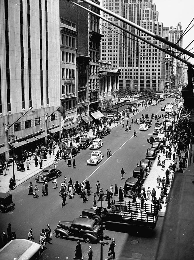 Fifth Avenue, With Kress Store At Left Photograph by Hansel Mieth Fifth Avenue, With Kress Store At Left Photograph by Hansel Mieth