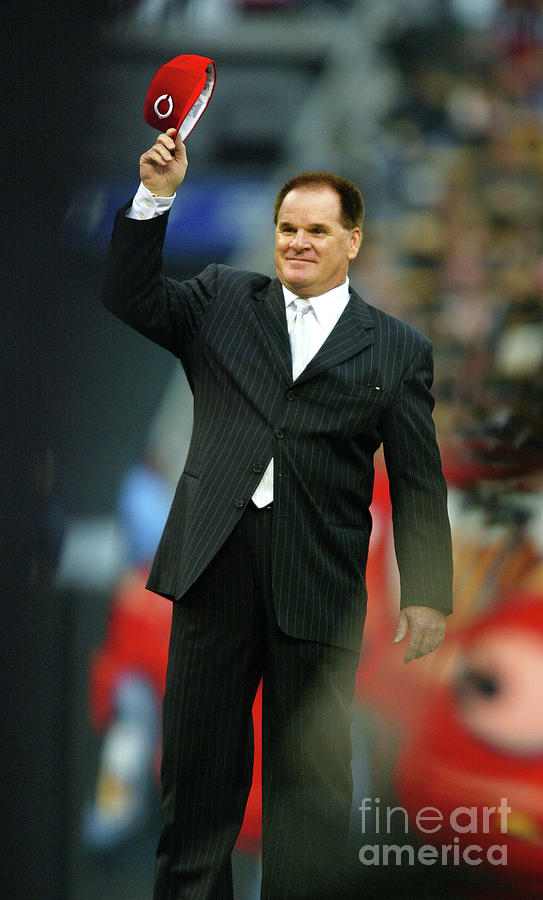 File Photo Pete Rose Admits To Betting Photograph by Donald Miralle