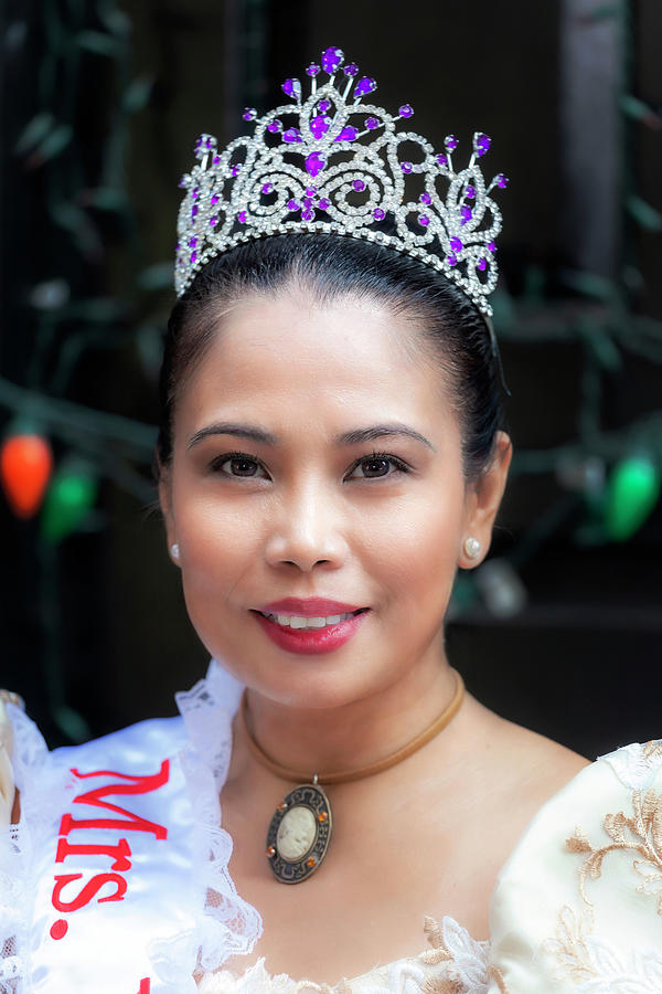 Filipino Day Parade  - Mrs. Luzvimin Photograph by Robert Ullmann