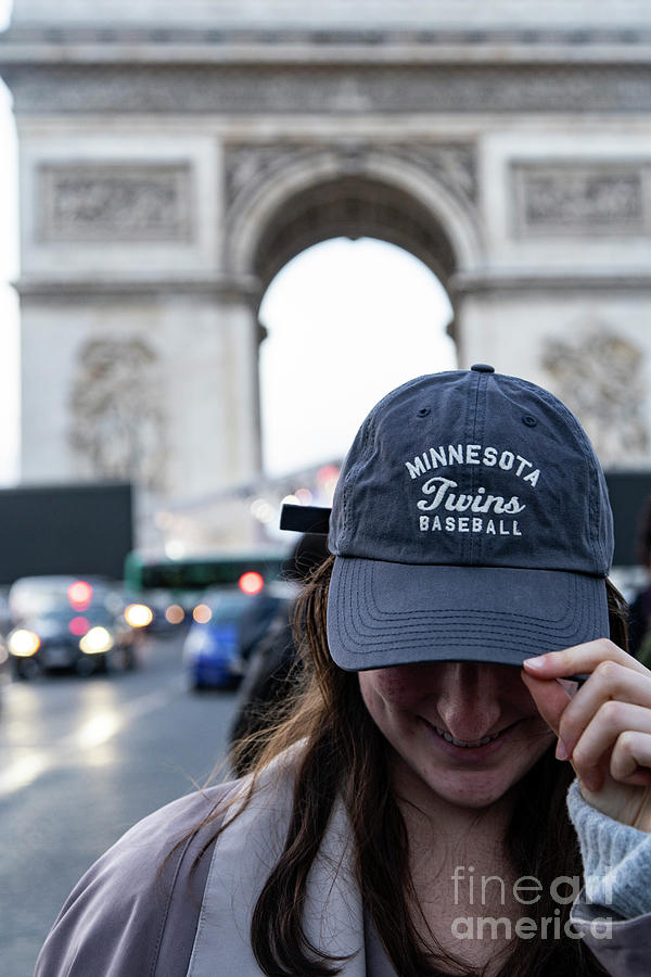 Find a Minnesotan in Paris  at the Arc de Triomphe Photograph by Wayne Moran