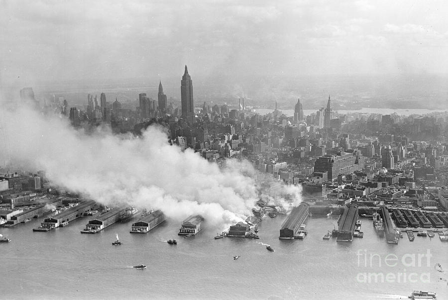 Fire Engulfs Pier 57, Sending Smoke by New York Daily News Archive