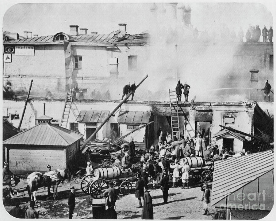 Fire In Moscow, Russia, 1872 Drawing by Heritage Images