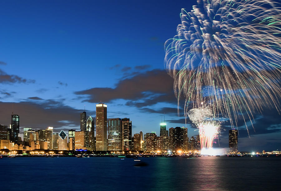 Fireworks Exploding Over Chicago Photograph by Chrisp0