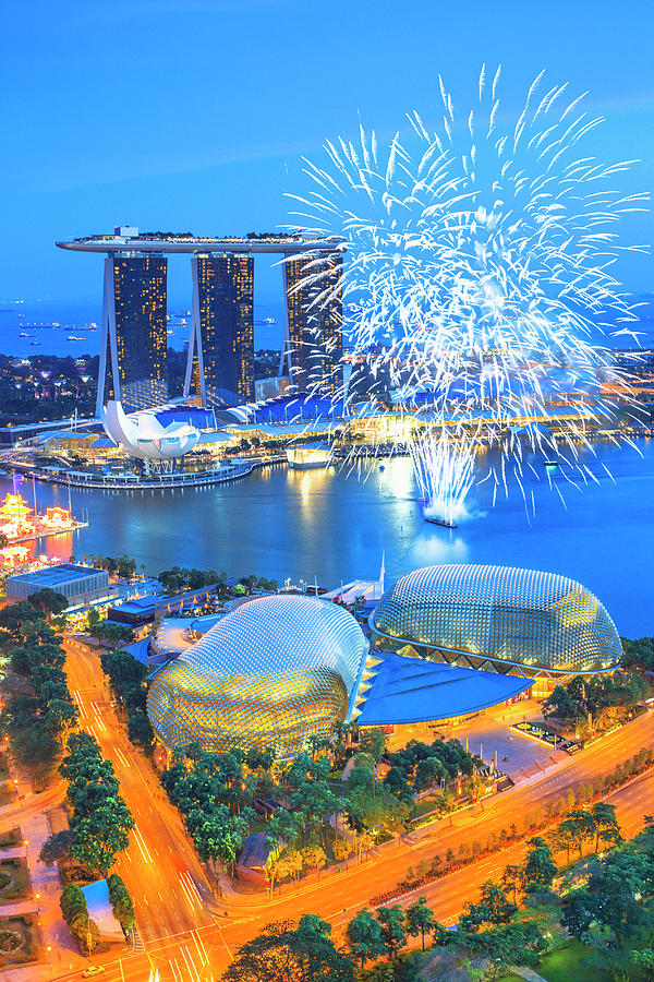 City Digital Art - Fireworks, Singapore City by Maurizio Rellini