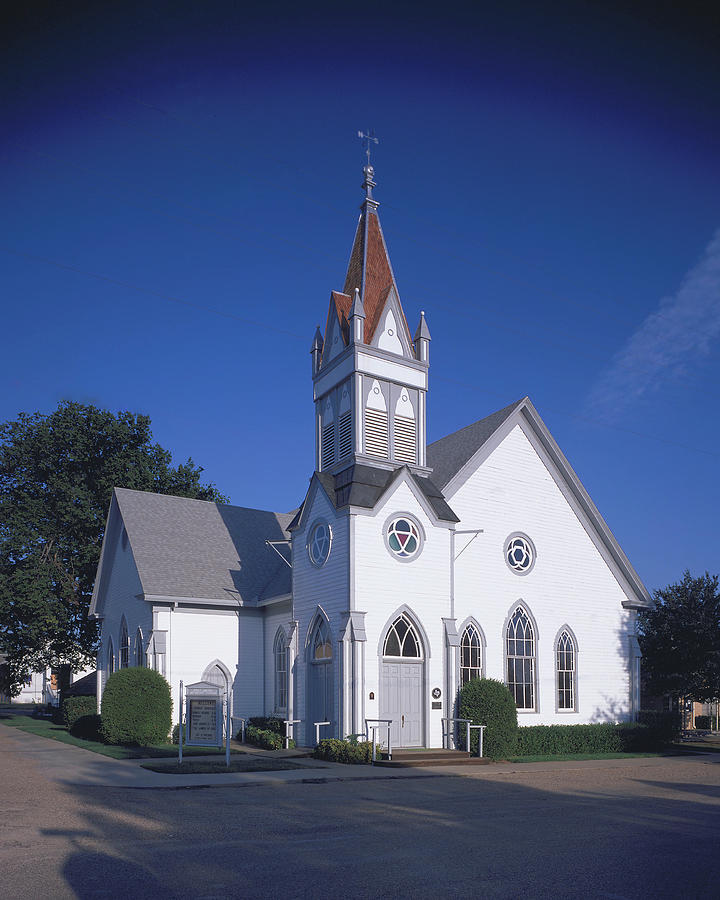 Texas Photograph - First United Methodist, Alvarado by Warren Gale