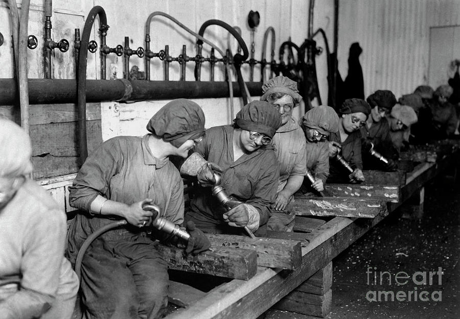 factory workers during the great depression