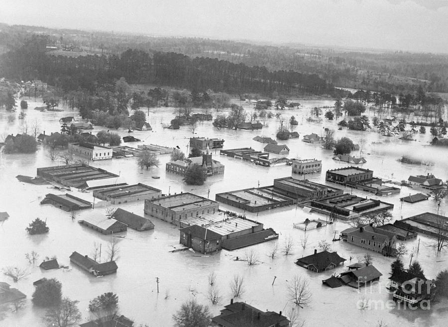 Flood Waters Covering Town Photograph by Bettmann