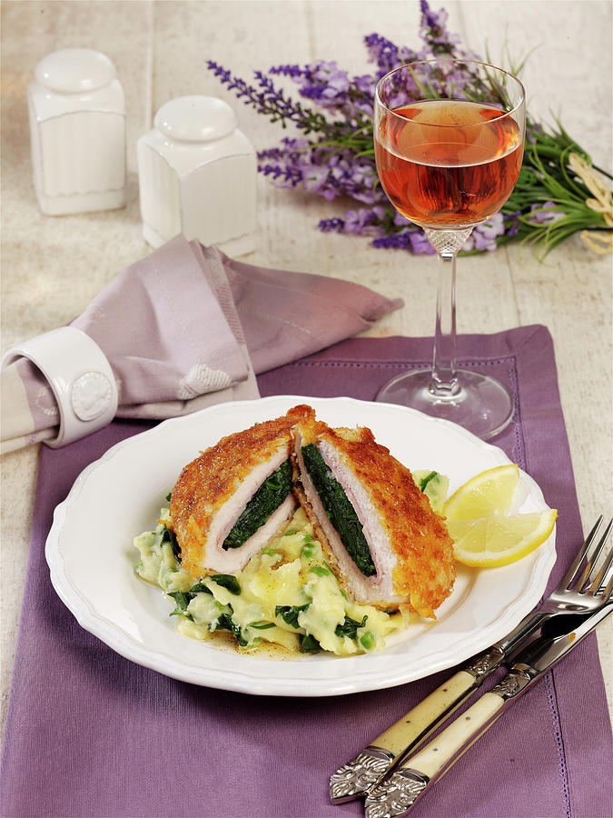 Florentine-stlye Escalope With Mashed Potatoes Photograph by Photoart / Stockfood Studios