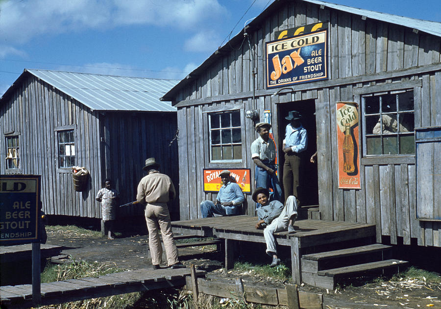 Florida Juke Joint, 1941 Photograph by Science Source