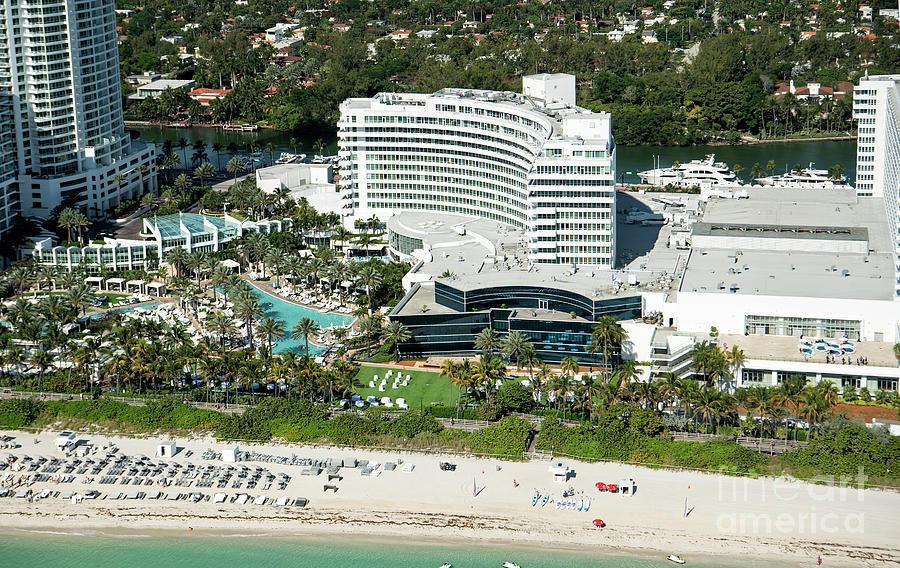 Fontainebleau Miami Beach Aerial Photograph by David Oppenheimer