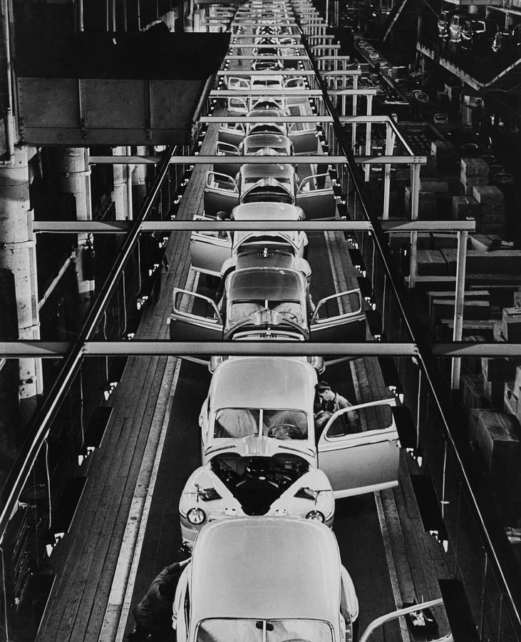 Ford Motor Copany Assembly Line Photograph by Keystone-france