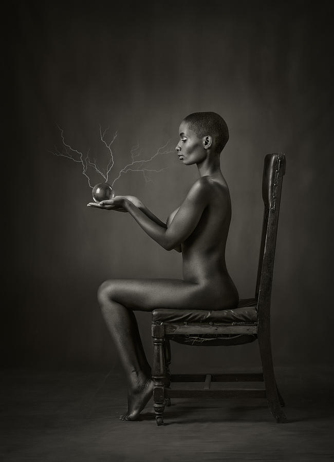 Nude Photograph - Fortune Teller by Ross Oscar