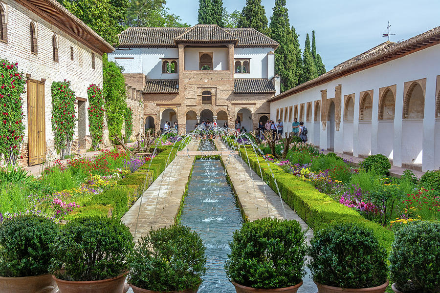 Fountains of the Alhambra Photograph by Douglas Wielfaert