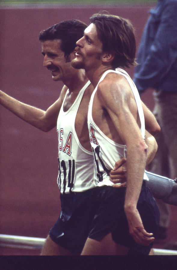 Munich Movie Photograph - Frank Shorter At The 1972 Summer Olympics by John Dominis