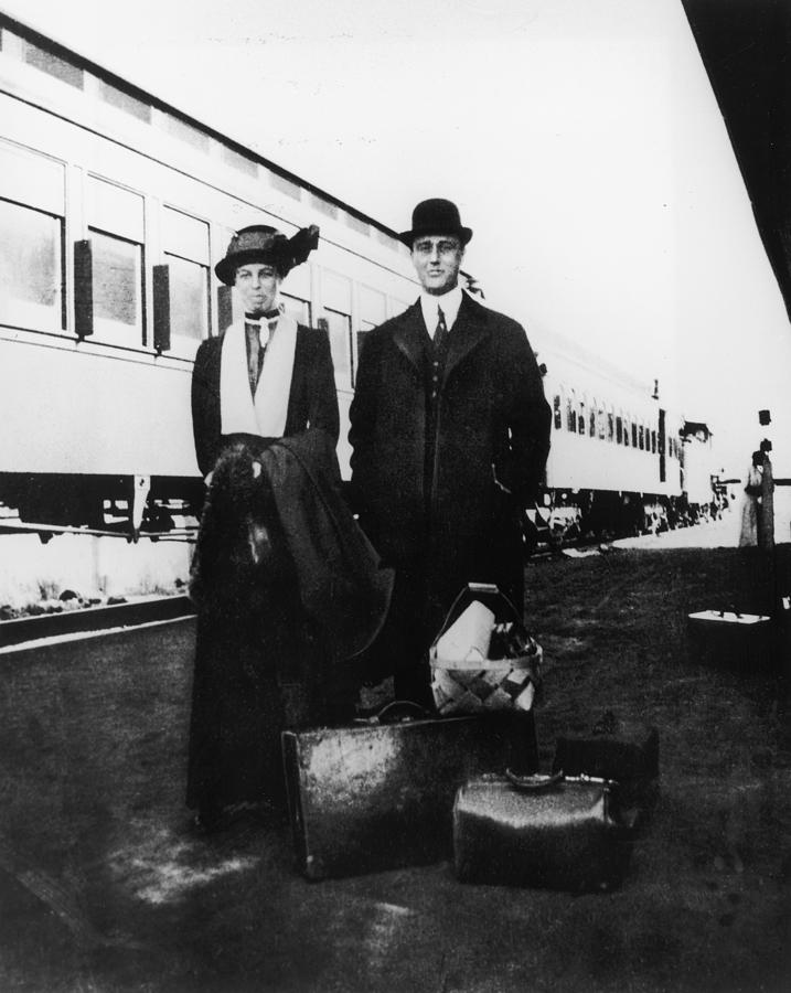 Franklin And Eleanor Roosevelt Photograph by Fotosearch