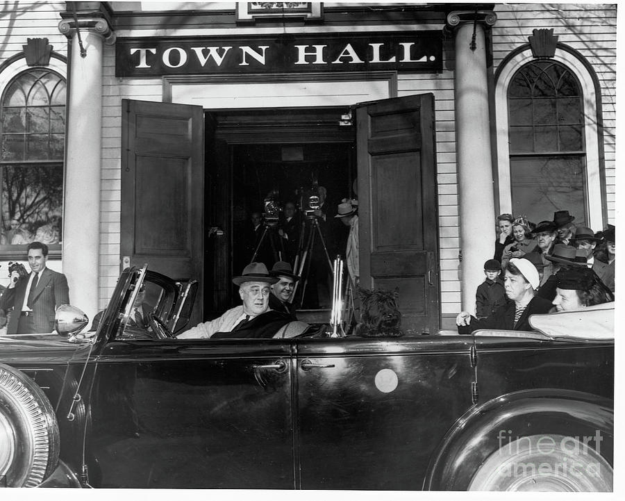 Franklin D. Roosevelt Parked Photograph by Bettmann
