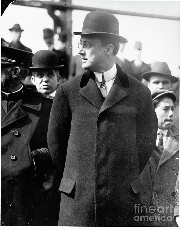 Franklin Delano Roosevelt Photograph by Bettmann