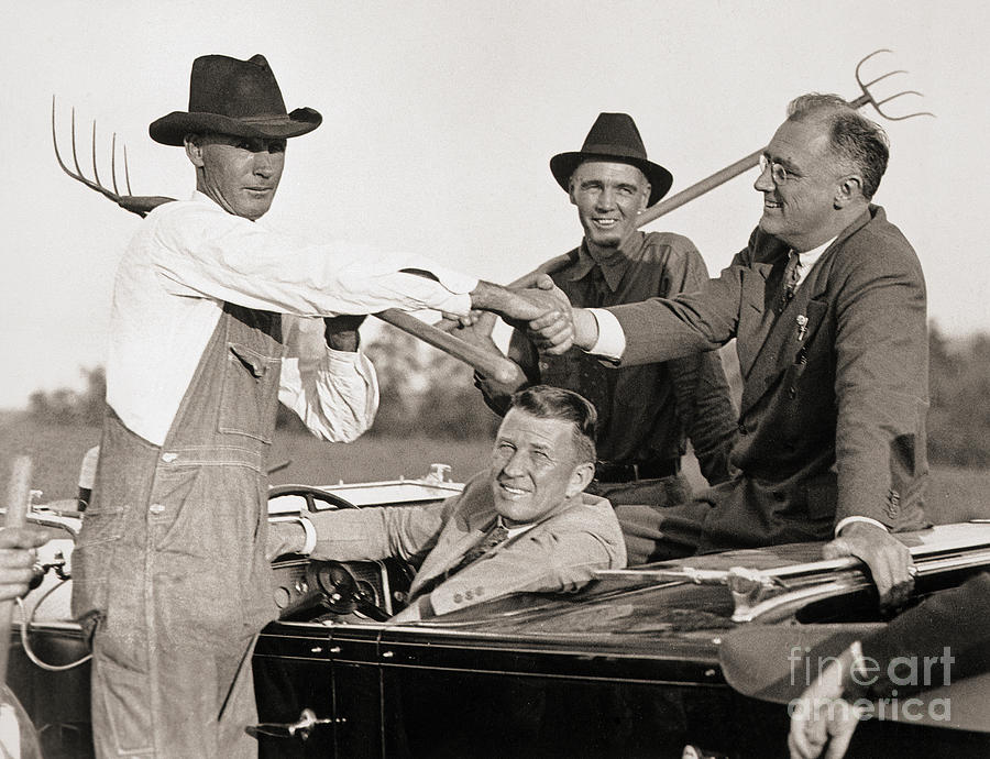 Franklin Roosevelt Photograph - Franklin Roosevelt Campaigning by Bettmann