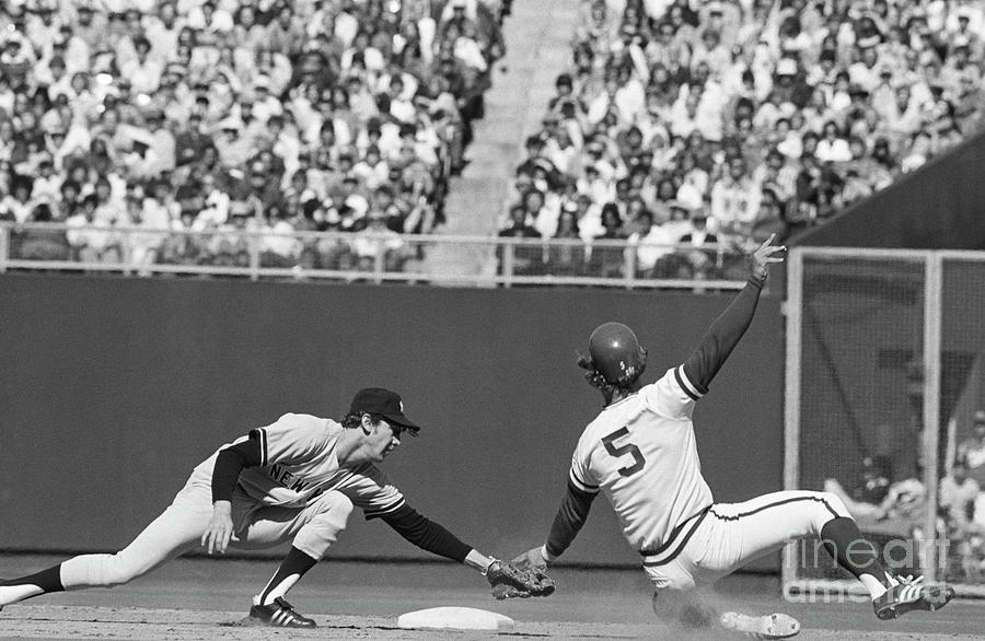 Fred Stanley Tagging Out George Brett Photograph by Bettmann