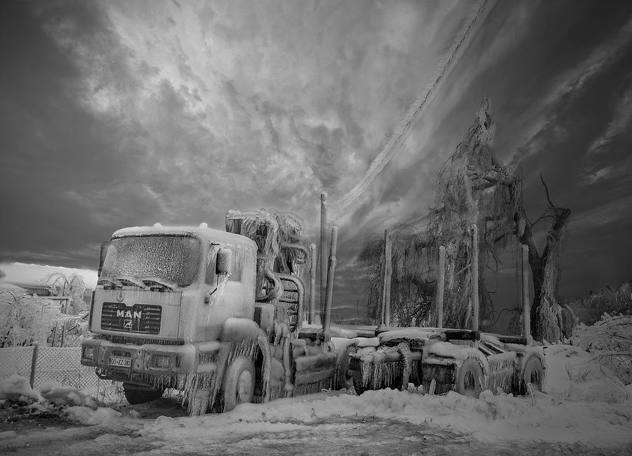 Winter Photograph - Freeze by Martin Cekada