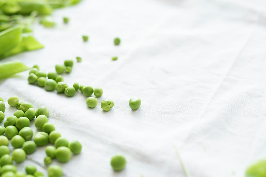 Fresh Peas Photograph by Manuela Rther