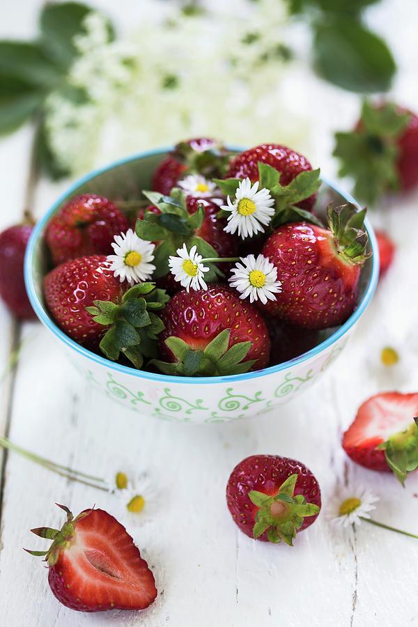 Fresh Strawberries In A Bowl With Daisies Photograph by Malgorzata Laniak
