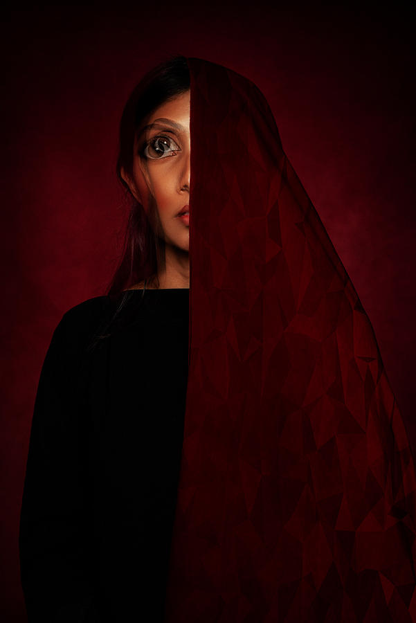 Portrait Photograph - Fright by Soumin Shahrid