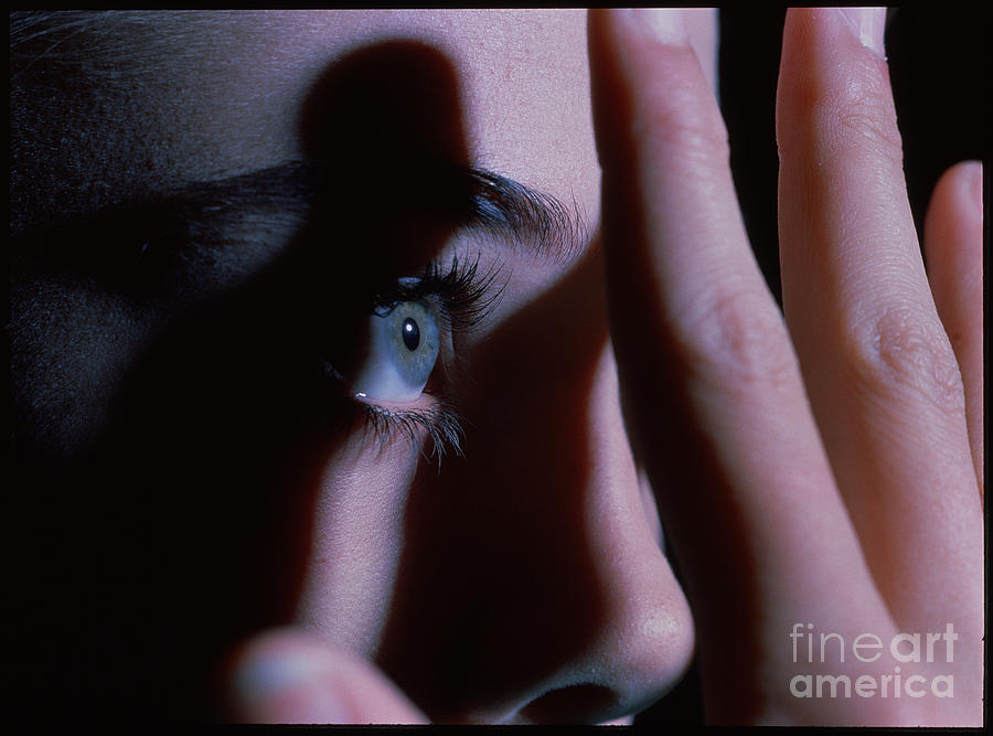 Frightened Woman Photograph by Oscar Burriel/science Photo Library