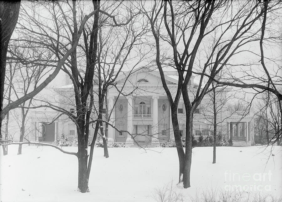 Front View Of Hawthorn Hill In Winter In Dayton, Ohio, Usa, C.1914-28 Photograph by English School