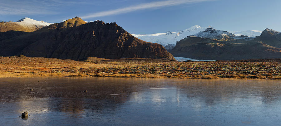 Frozen Pond Near Freysnes, Svinafellsjokull, Oraefajokull, East Iceland ...