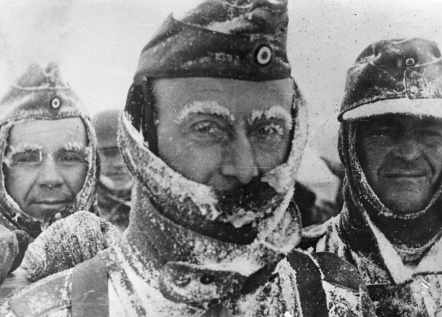 Frozen Soldiers Photograph by Hulton Archive