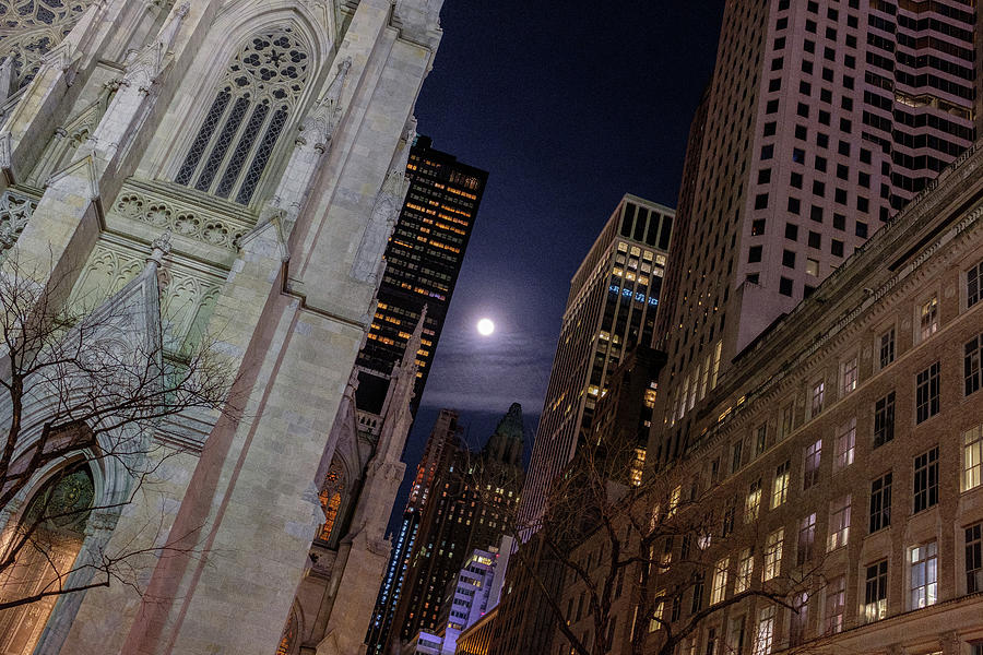 Full Moon In NYC Photograph by Doug Ash