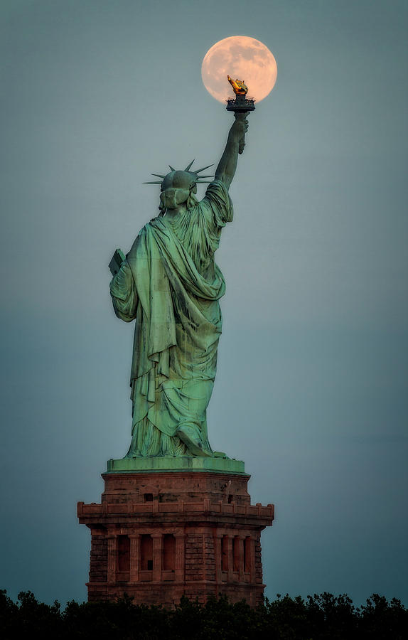 Full Moon Statue Of Liberty Photograph by Susan Candelario