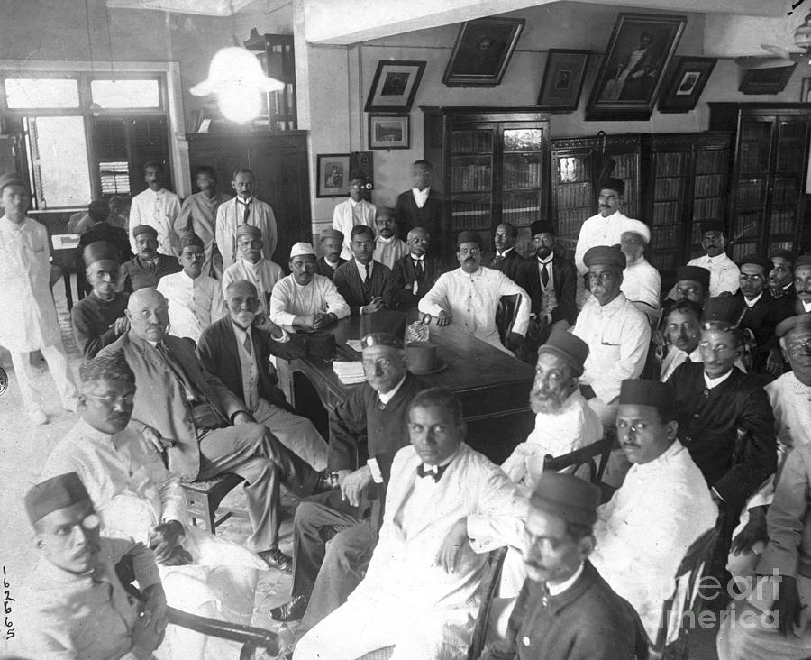 Gandhi And Members Of Nationalist Party Photograph by Bettmann