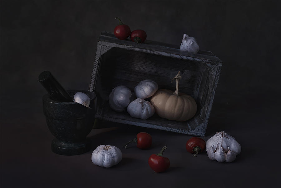 Tomato Photograph - Garlic And Pepper by Lydia Jacobs