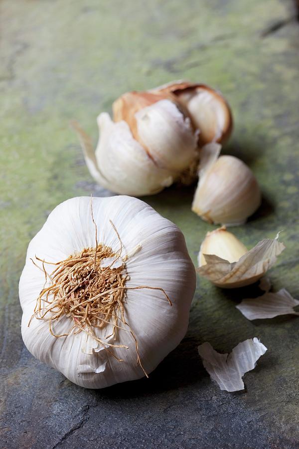 Garlic Photograph by Hilde Mche