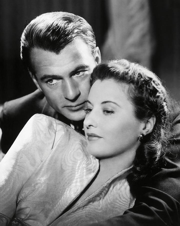 GARY COOPER and BARBARA STANWYCK in MEET JOHN DOE -1941-. Photograph by Album