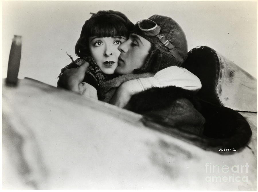 Gary Cooper And Colleen Moore Photograph by Bettmann