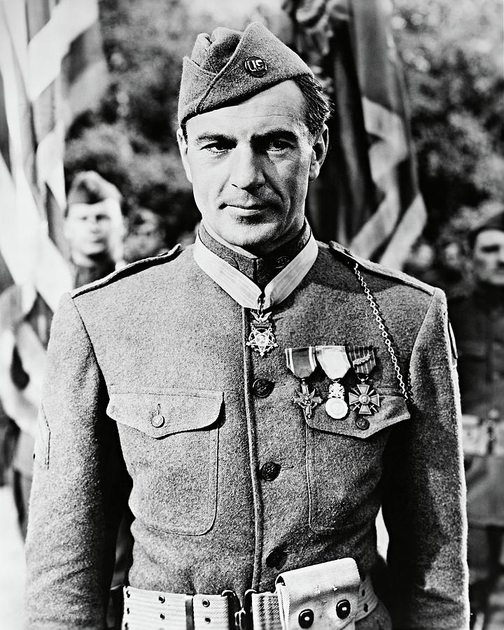 GARY COOPER in SERGEANT YORK -1941-. Photograph by Album