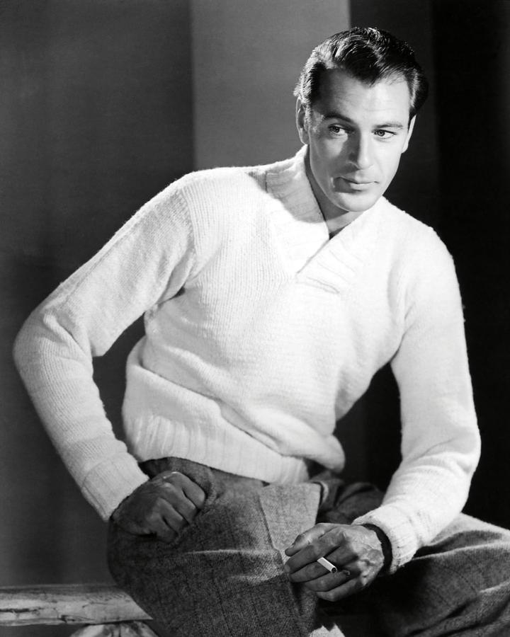 GARY COOPER in THE REAL GLORY -1939-. Photograph by Album