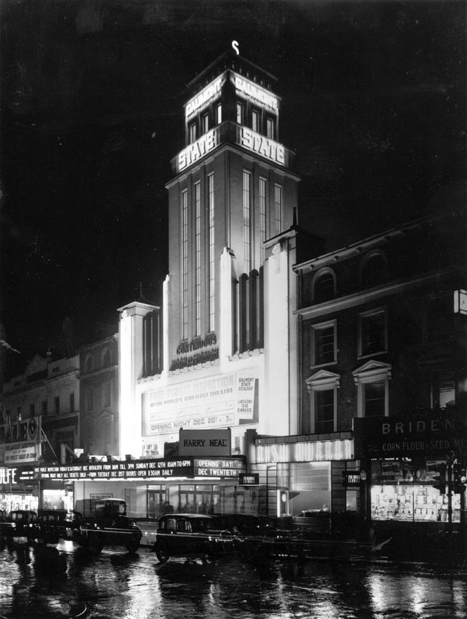Gaumont State Photograph by Evening Standard