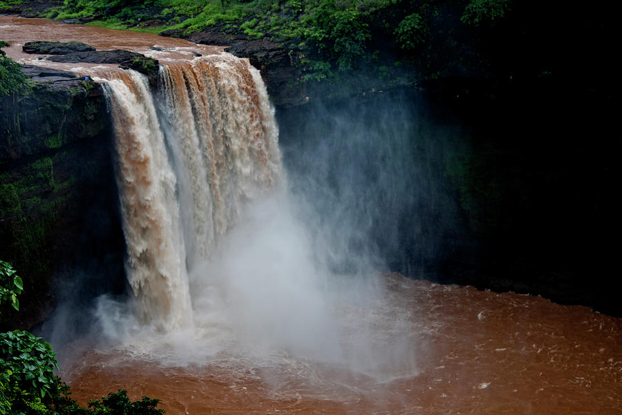 Geera Waterfalls, Girimaal Photograph by Ashish Shah