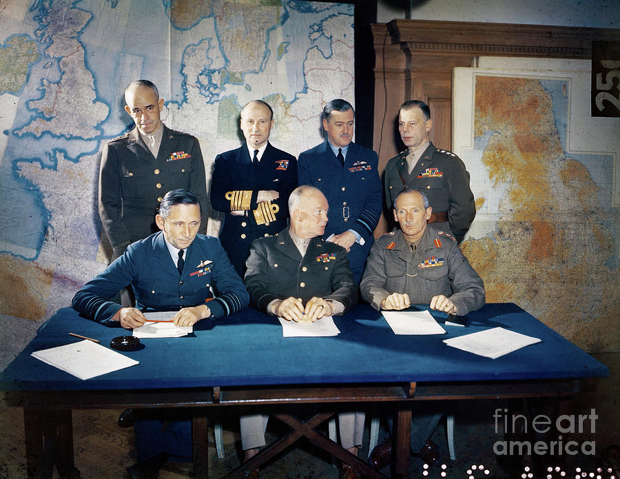 General Eisenhower With Staff Photograph by Bettmann