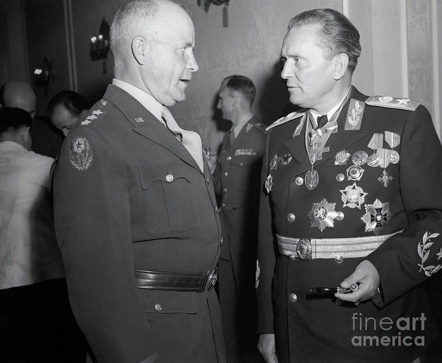 General John C.h. Lee With Marshal Photograph by Bettmann General John C.h. Lee With Marshal Photograph by Bettmann