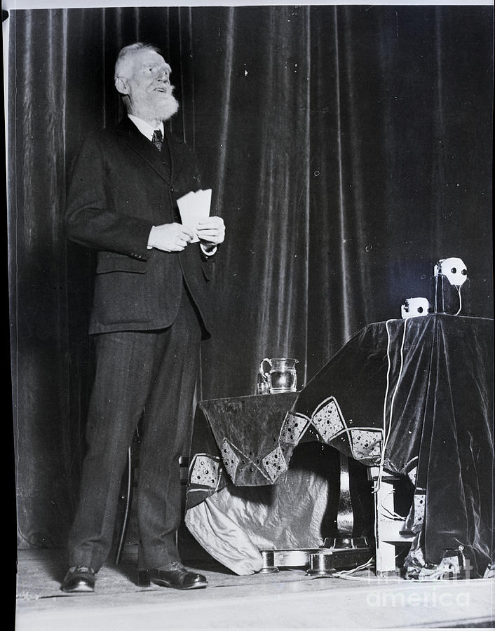 George Bernard Shaw Delivering Speech Photograph by Bettmann