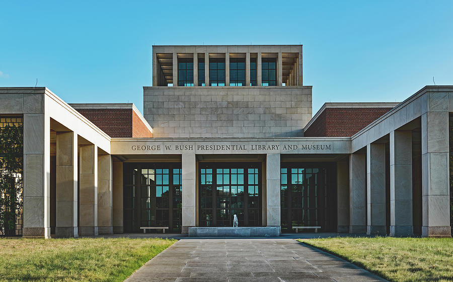 George W Bush Presidential Library Photograph By Mountain Dreams - Fine 