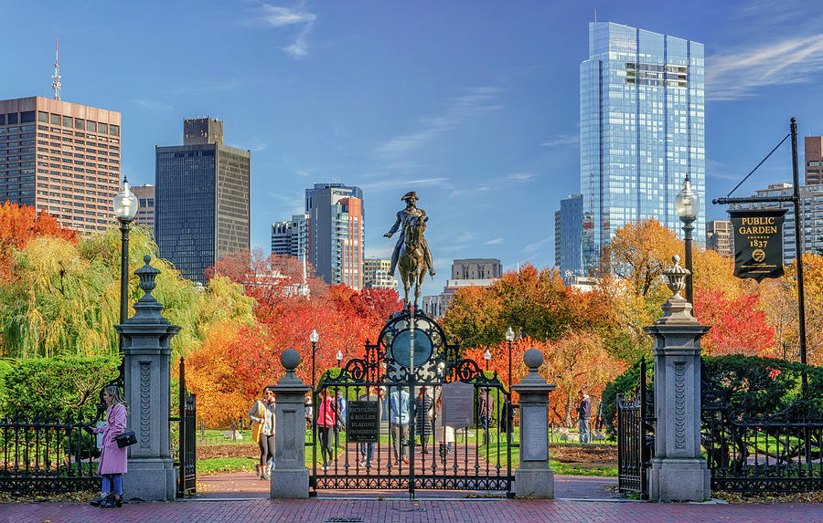 George Washington and Bostons Public Garden in Autumn Photograph by Kristen Wilkinson